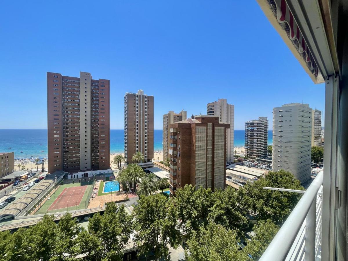 Eleven Caballos Apartment Бенідорм Екстер'єр фото