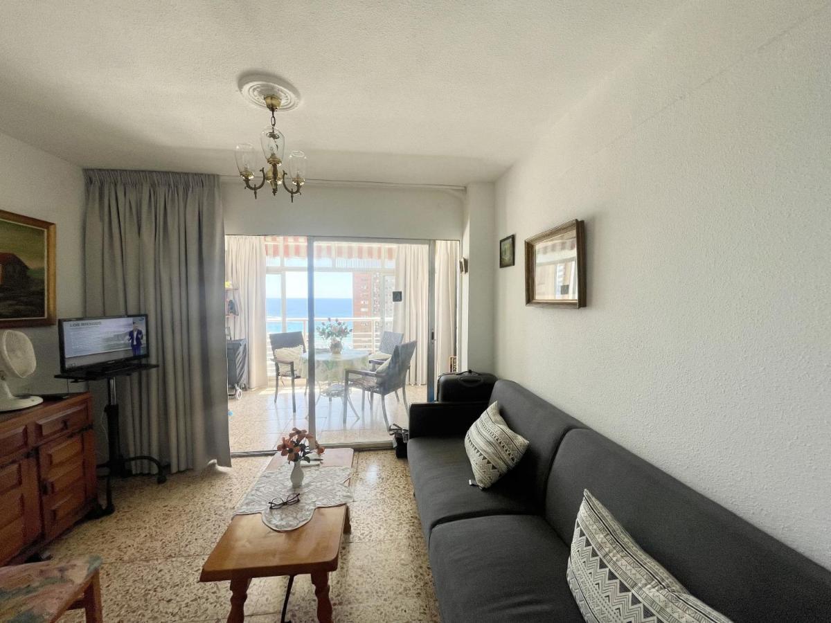 Eleven Caballos Apartment Бенідорм Екстер'єр фото